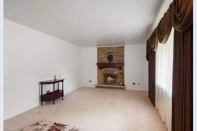 [Address not provided], Zion, IL 60099 - Photo 2