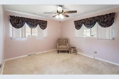 [Address not provided], Zion, IL 60099 - Photo 6