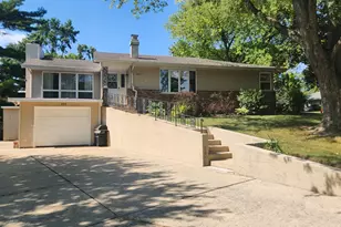 229 Hickory St, Oswego, IL 60543 - Photo 1