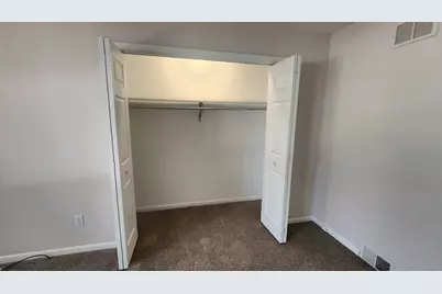 229 Hickory Street, Oswego, IL 60543 - Photo 8