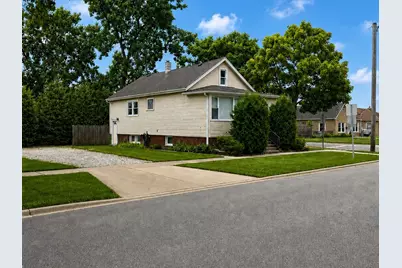 4326 Wesley Terrace, Schiller Park, IL 60176 - Photo 2