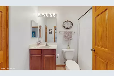 301 W Eagle Court, Waukegan, IL 60087 - Photo 22