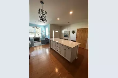 301 W Eagle Court, Waukegan, IL 60087 - Photo 6