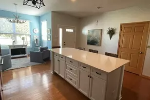 301 W Eagle Ct, Waukegan, IL 60087 - Photo 6