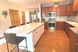 301 W Eagle Ct, Waukegan, IL 60087 - Photo 10