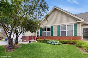 301 W Eagle Ct, Waukegan, IL 60087 - Photo 1