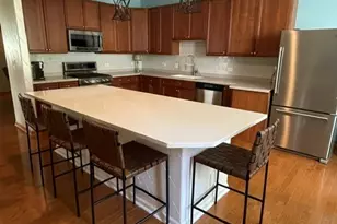301 W Eagle Ct, Waukegan, IL 60087 - Photo 8