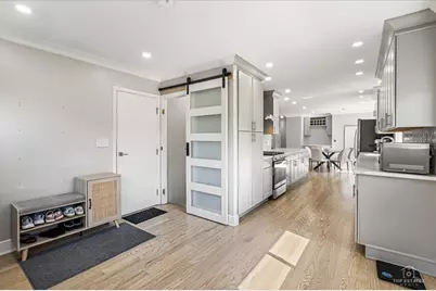875 Horne Terrace, Des Plaines, IL 60016 - Photo 18