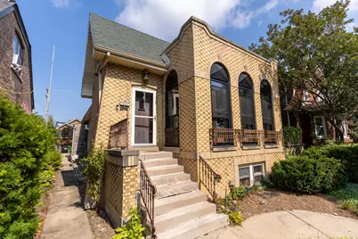 7047 N 26th Parkway, Berwyn, IL 60402 - Photo 1