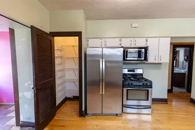 7047 N 26th Parkway, Berwyn, IL 60402 - Photo 10