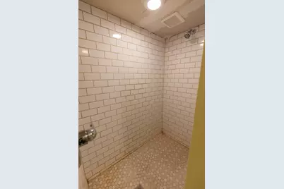 7047 N 26th Parkway, Berwyn, IL 60402 - Photo 36