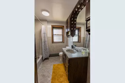 7047 N 26th Parkway, Berwyn, IL 60402 - Photo 16