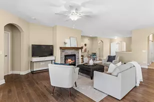 3731 Chesapeake Ln, Naperville, IL 60564 - Photo 12