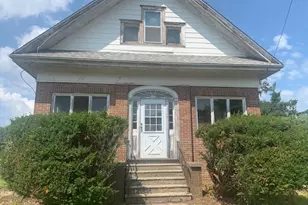 660 Myrtle Ave, Grand Ridge, IL 61325 - Photo 2