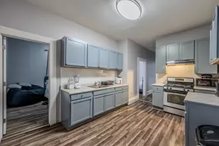 13-15 S West St, Aurora, IL 60505 - Photo 8