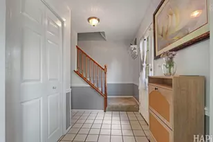 824 Paine Ave, Lindenhurst, IL 60046 - Photo 2