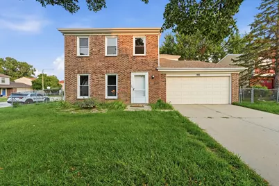 5039 Chambers Drive, Hoffman Estates, IL 60010 - Photo 1