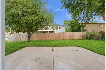 5039 Chambers Drive, Hoffman Estates, IL 60010 - Photo 32