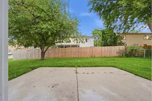 5039 Chambers Dr, Hoffman Estates, IL 60010 - Photo 32