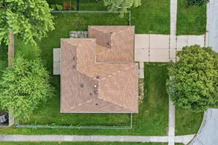 5039 Chambers Dr, Hoffman Estates, IL 60010 - Photo 36