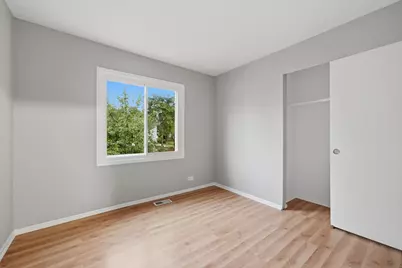5039 Chambers Drive, Hoffman Estates, IL 60010 - Photo 18