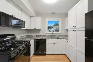 5039 Chambers Dr, Hoffman Estates, IL 60010 - Photo 22
