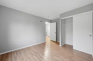 5039 Chambers Dr, Hoffman Estates, IL 60010 - Photo 16