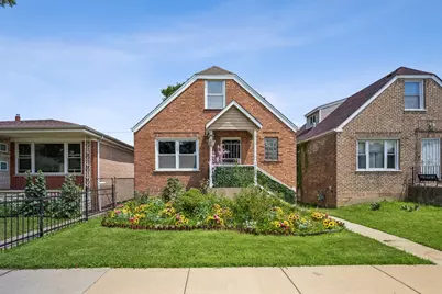 10029 S Indiana Avenue, Chicago, IL 60628 - Photo 1