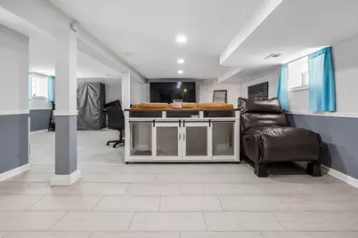 10029 S Indiana Avenue, Chicago, IL 60628 - Photo 22