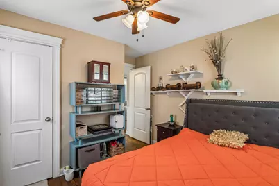 10029 S Indiana Avenue, Chicago, IL 60628 - Photo 10