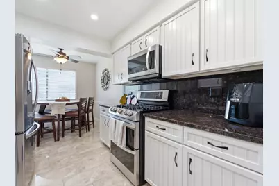 490 Tahoe Circle Drive, Wheeling, IL 60090 - Photo 12