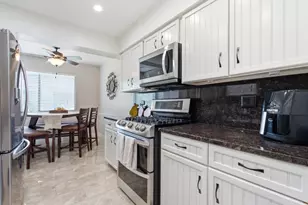 490 Tahoe Cir Dr, Wheeling, IL 60090 - Photo 12