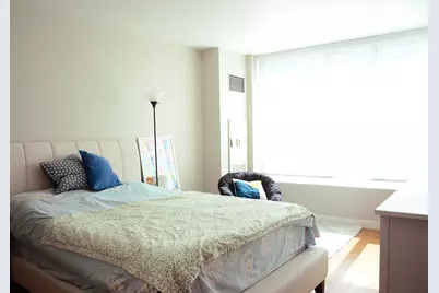 33 W Ontario Street #31E, Chicago, IL 60654 - Photo 8