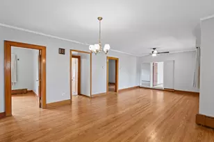 288 Middaugh Rd, Clarendon Hills, IL 60514 - Photo 10