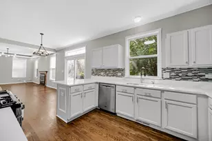 1421 Richmond Ln, Algonquin, IL 60102 - Photo 4