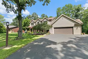 7797 N Gate Rd, Roscoe, IL 61073 - Photo 4