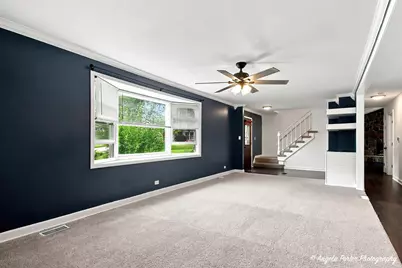 430 Shagbark Lane, Lindenhurst, IL 60046 - Photo 8