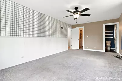 430 Shagbark Lane, Lindenhurst, IL 60046 - Photo 26