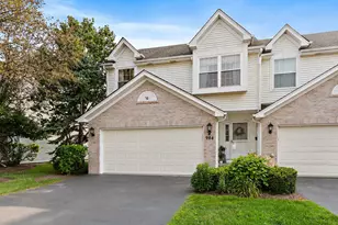 944 Viewpoint Dr, Lake in the Hills, IL 60156 - Photo 1