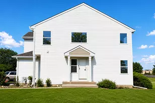 2112 Orchard Ln, Carpentersville, IL 60110 - Photo 2