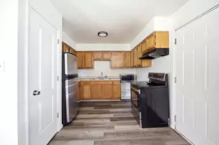 1250 West End Ave, Chicago Heights, IL 60411 - Photo 8