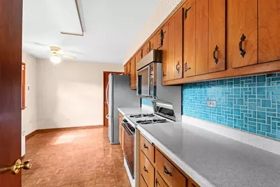 123 Ogden Avenue, Clarendon Hills, IL 60514 - Photo 24
