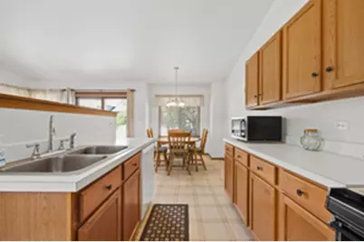 205 Woodlet Lane, Bolingbrook, IL 60490 - Photo 6