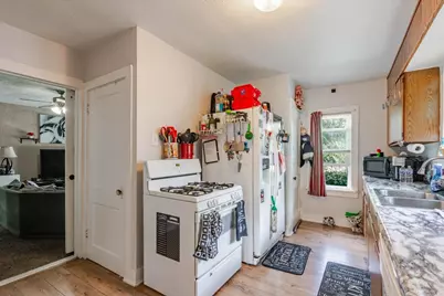 1107 E Washington Street, Bloomington, IL 61701 - Photo 14