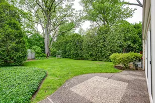 214 Washington Cir, Lake Forest, IL 60045 - Photo 32