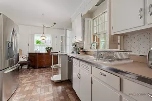 214 Washington Cir, Lake Forest, IL 60045 - Photo 20