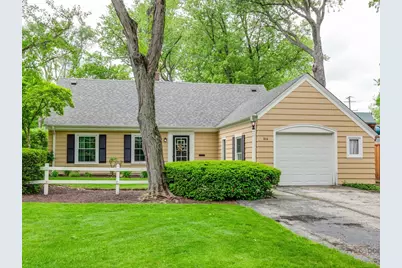 214 Washington Circle, Lake Forest, IL 60045 - Photo 1