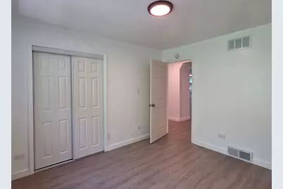 24492 W Hickory Street, Round Lake, IL 60073 - Photo 6