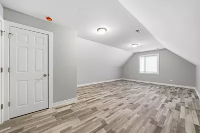 8839 S Colfax Avenue, Chicago, IL 60617 - Photo 20