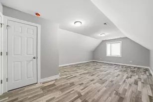 8839 S Colfax Ave, Chicago, IL 60617 - Photo 20